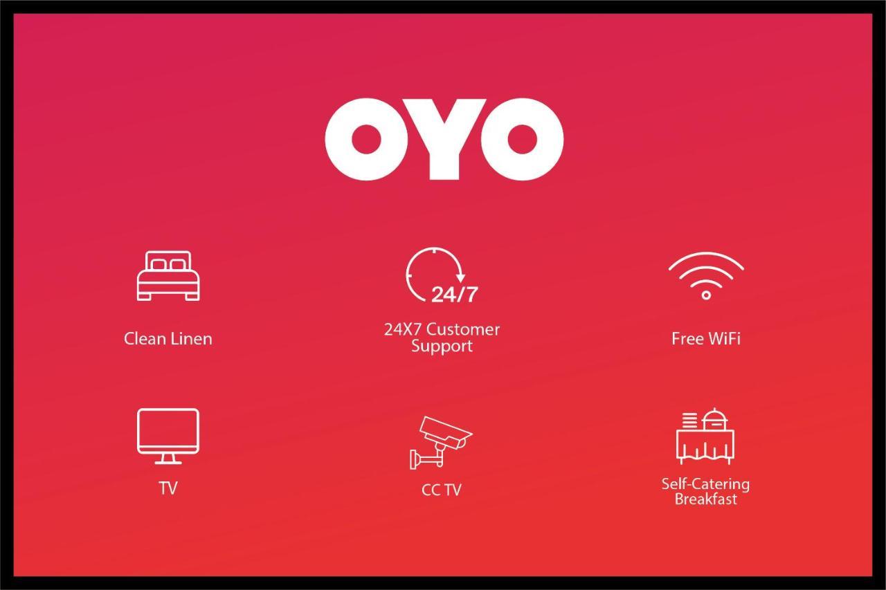 Hotel Oyo 25130 Royal 3*